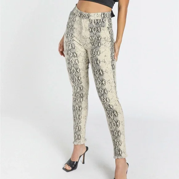 LIONESS PANTS - Picture 1 of 11